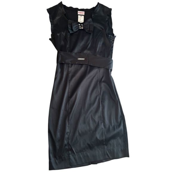 FIORUCCI Satin sleeveless Mini Dress with embellished bow ruffles & logo belt - Picture 3 of 15